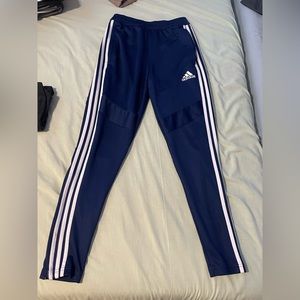 Adidas tiro 19 size small men